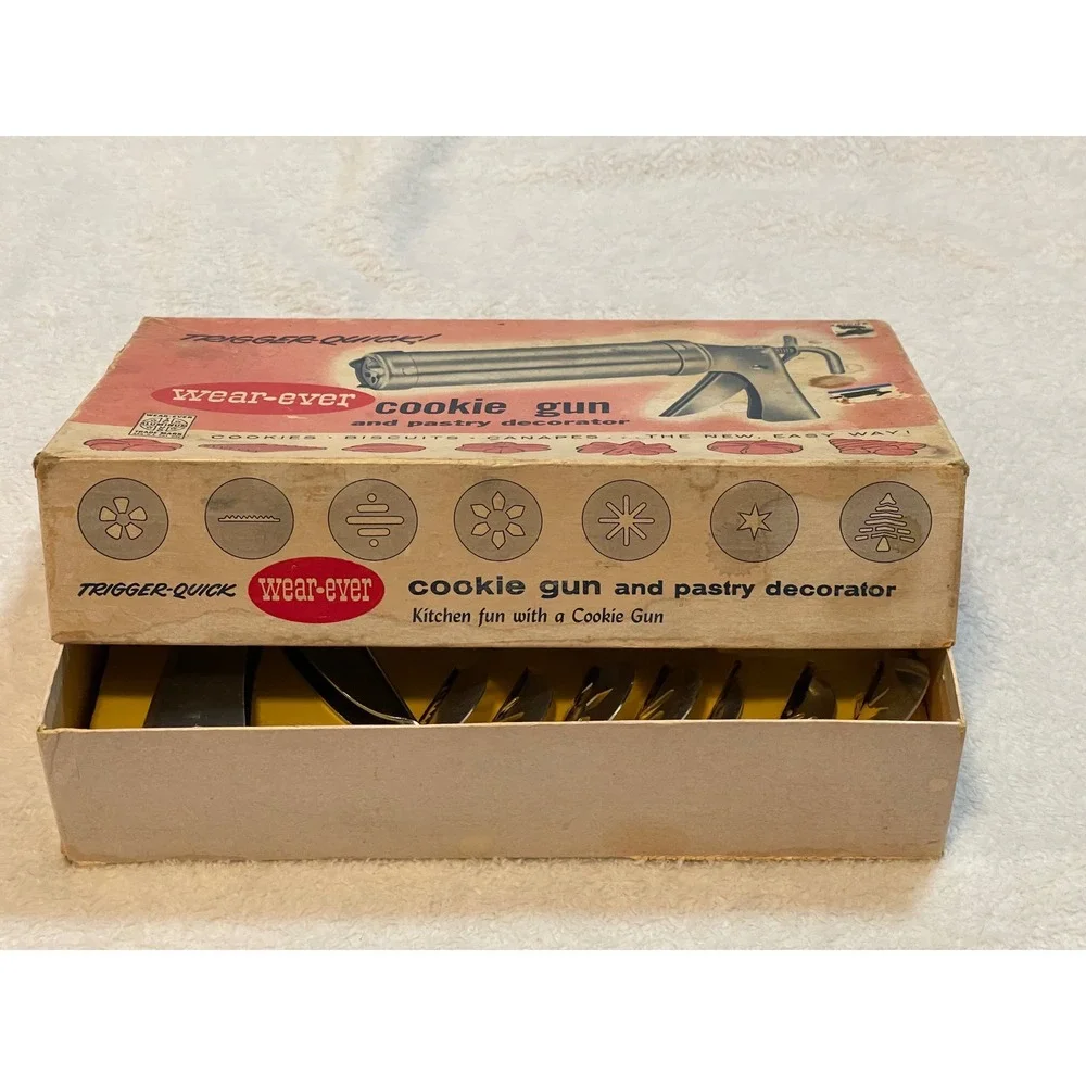Vintage Wear-Ever Trigger-Quick Cookie Gun and Pastry Decorator Aluminum Set